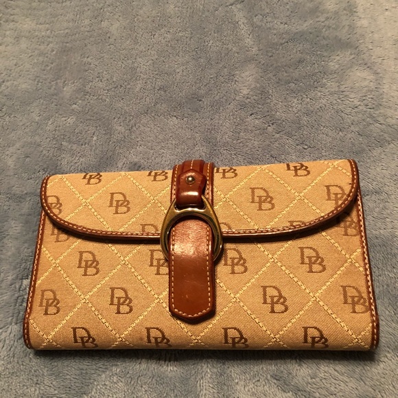Dooney & Bourke Handbags - Woman’s Wallet
